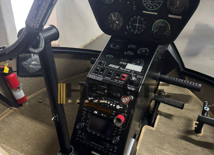 HELICÓPTERO ROBINSON R66 - 2012 - 1780hs TT - Helitte Helicopteros