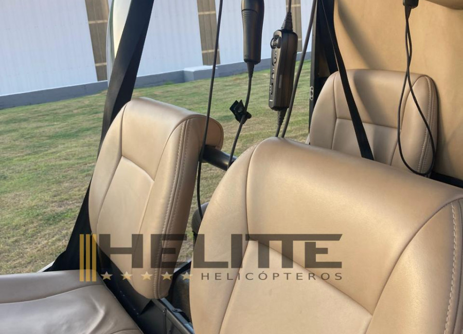 HELICÓPTERO ROBINSON R44 RAVEN II - 2010 - 2050HS TT - Helitte Helicopteros