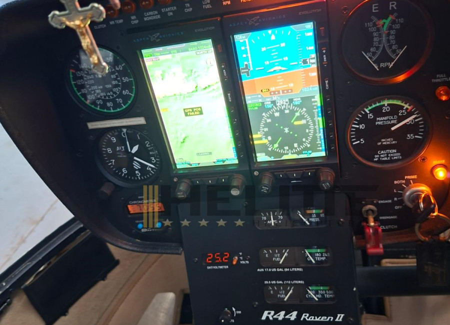 HELICÓPTERO ROBINSON R44 RAVEN II - 2016 - 1900HS TT - Helitte Helicopteros