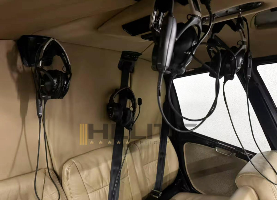 HELICÓPTERO ROBINSON R66 - 2012 - 1780hs TT - Helitte Helicopteros